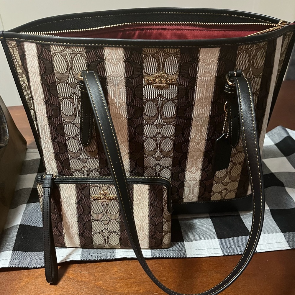 Coach Tote Set
